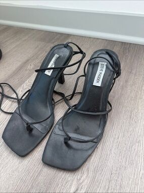 Steve Madden Black Strappy Square-Toe Heeled Sandals
